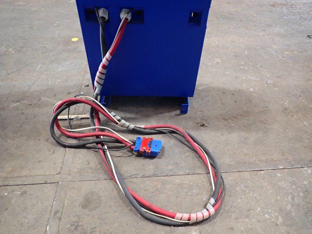 Benning 400a Battery Charger - Db/co