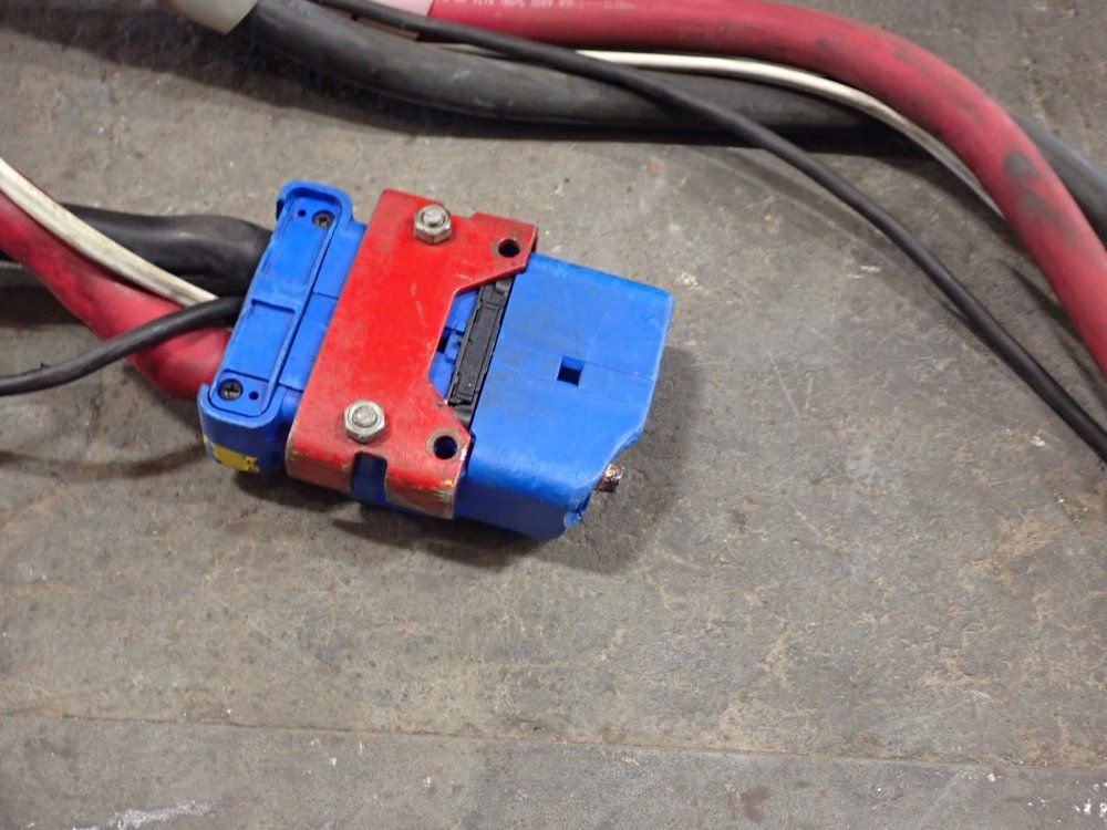 Benning 400a Battery Charger - Db/co