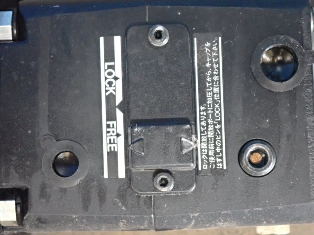 Smc Pneuma Ampa/145psi Pneumatic Cylinder Double Act - Clafn63-250e