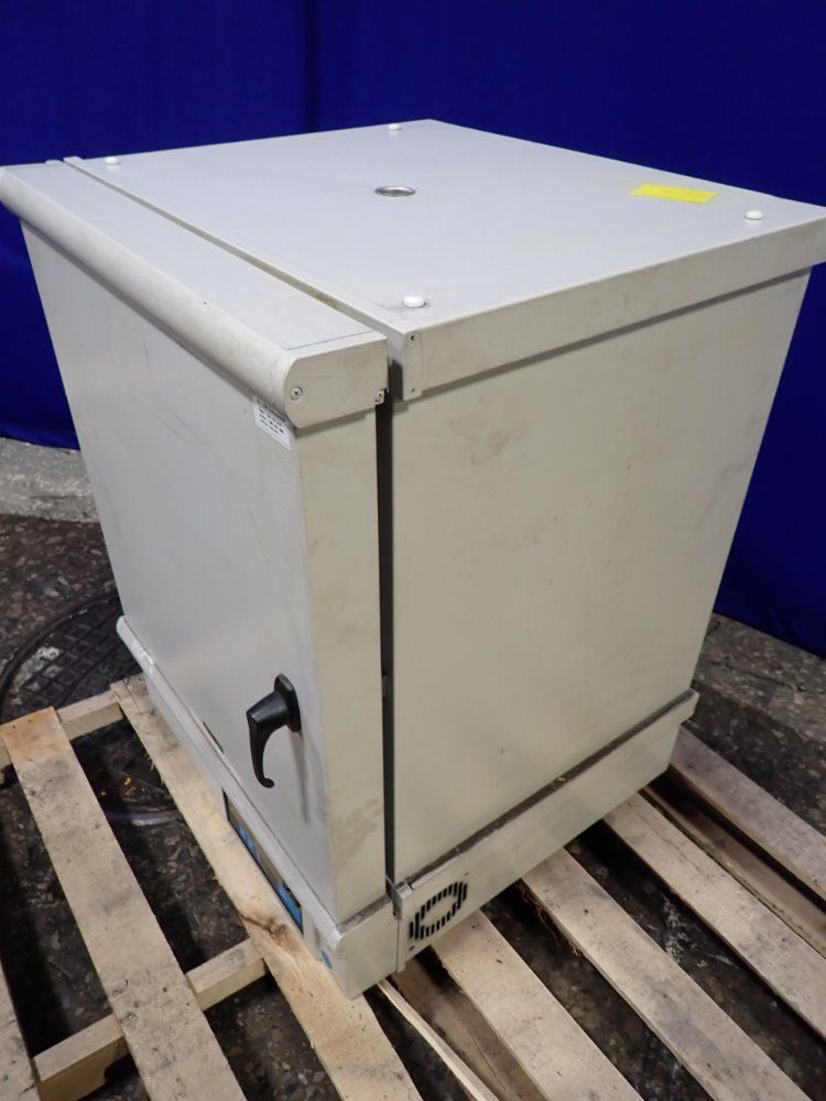 So-low Environmental Chamber - S013-247-738g