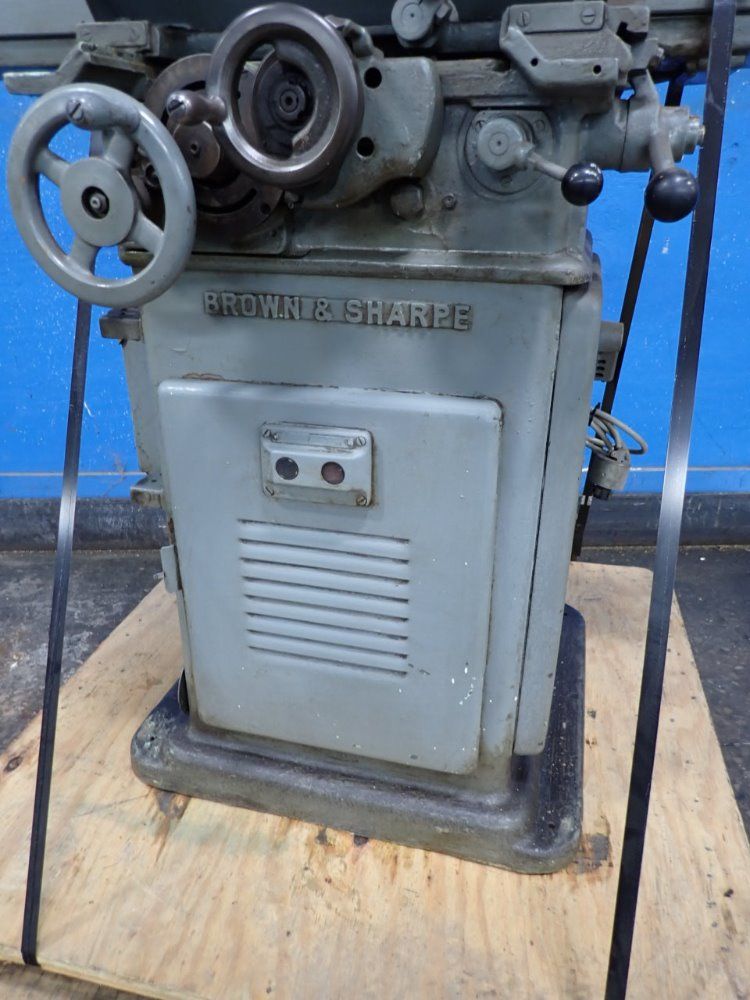 Brown & Sharpe 6 1/4" X 18" Surface Grinder - No 2l