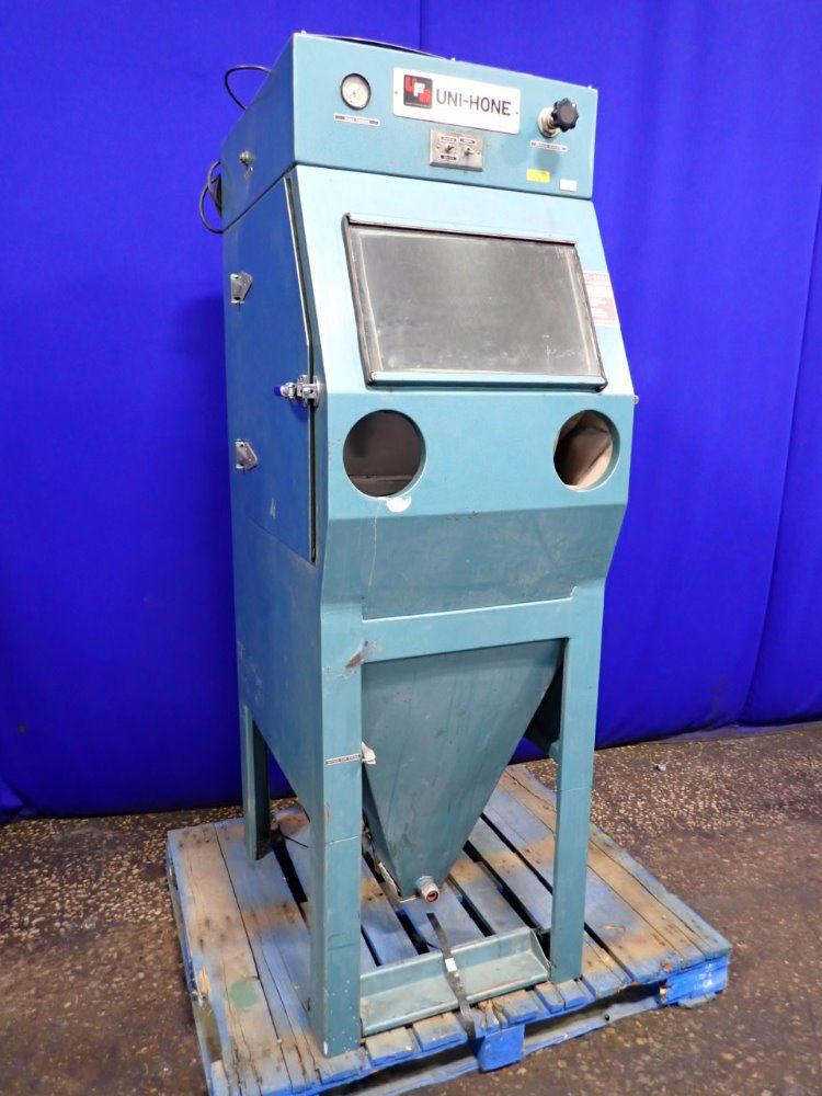 Uni-hine Blast Cabinet