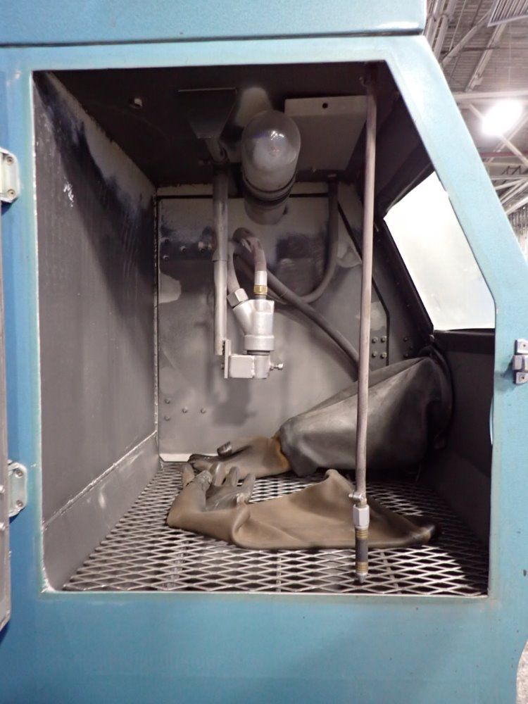 Uni-hine Blast Cabinet