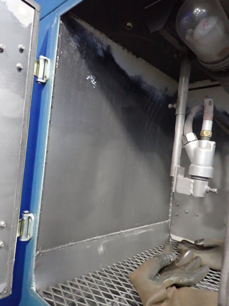 Uni-hine Blast Cabinet