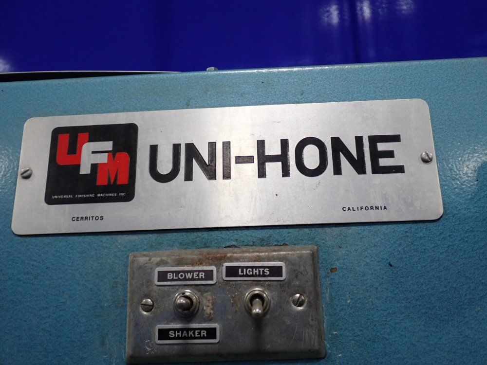 Uni-hine Blast Cabinet