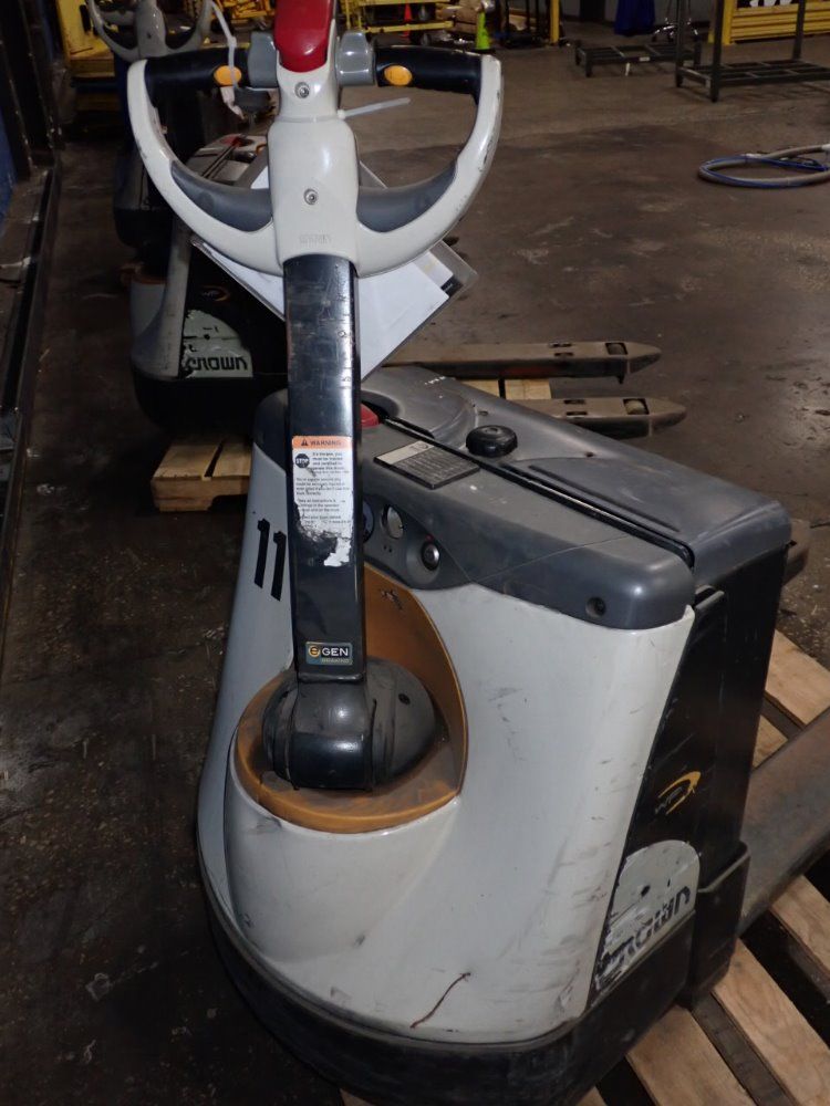 Crown Electric Pallet Jack