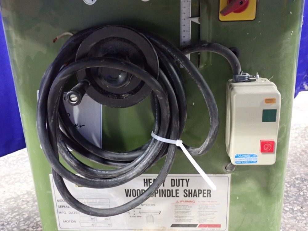 Besco 30" X 32" Table Wood Spindle Router - Jy-305p