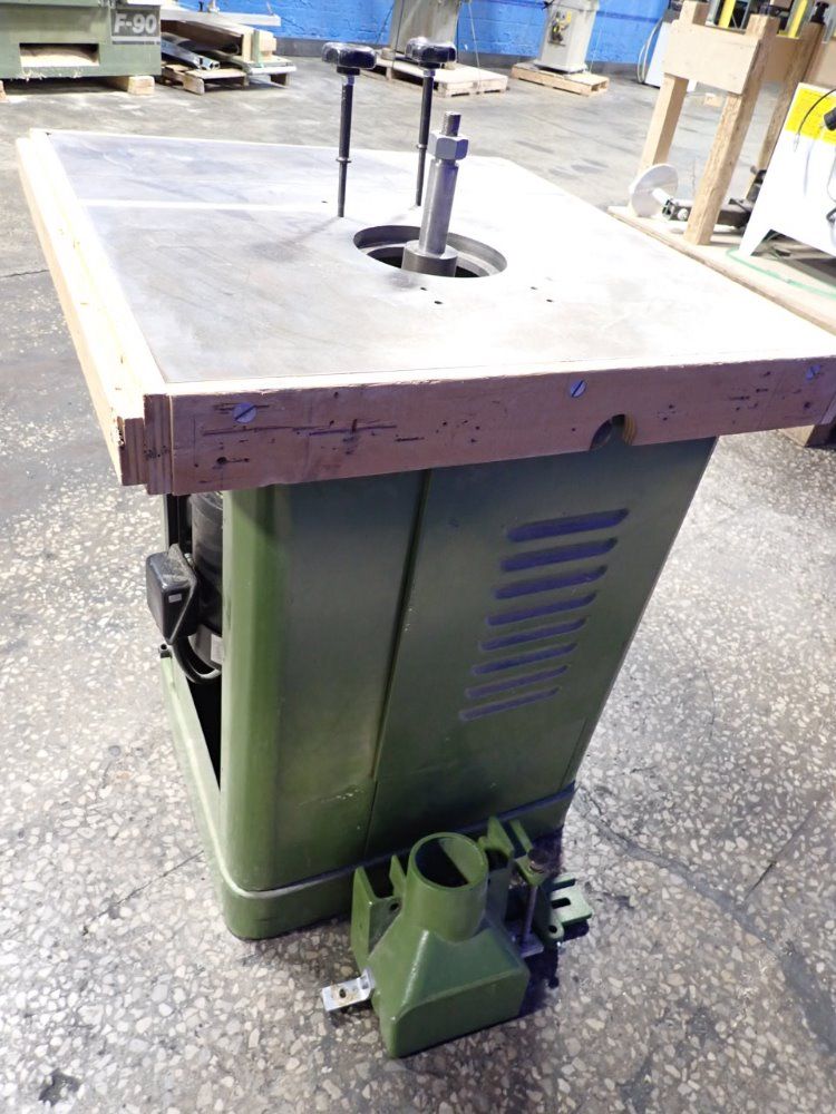 Besco 30" X 32" Table Wood Spindle Router - Jy-305p