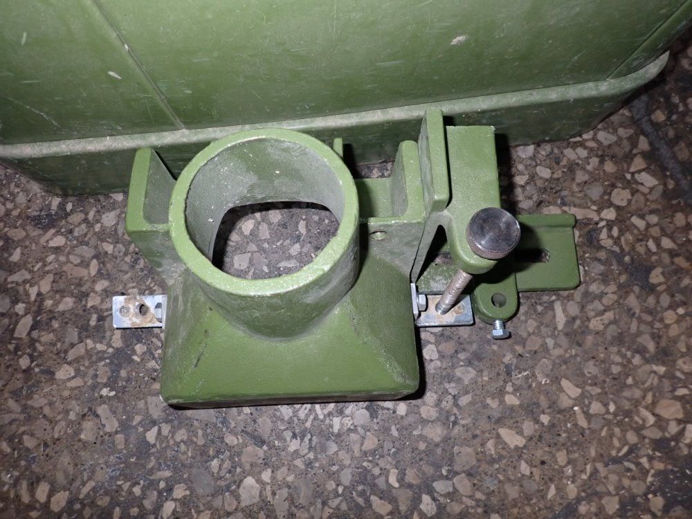 Besco 30" X 32" Table Wood Spindle Router - Jy-305p