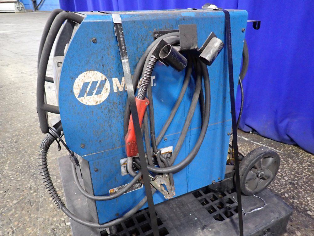 Miller 350 Amps Welder - Millermatic 350p