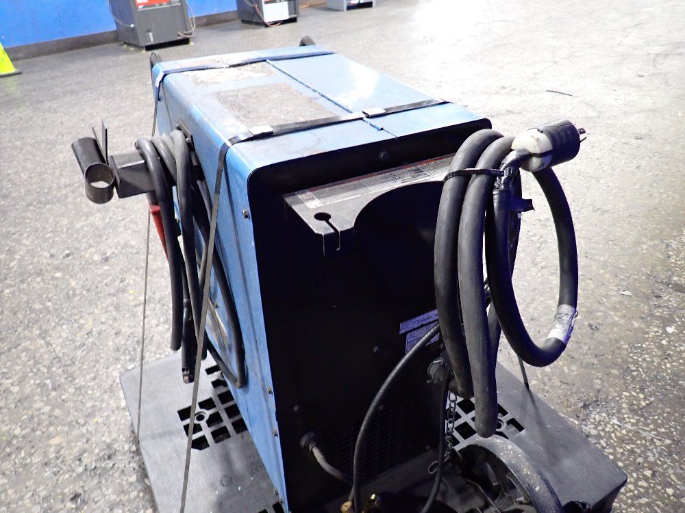 Miller 350 Amps Welder - Millermatic 350p