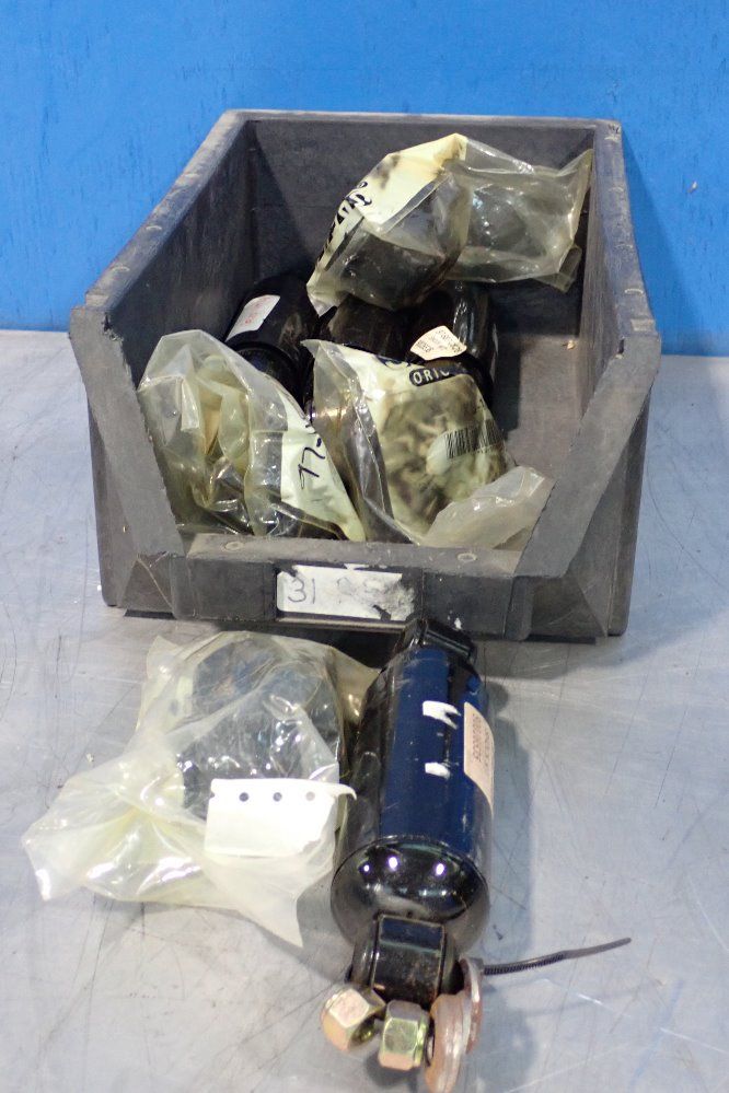 Saf Holland Shock Absorber Kit