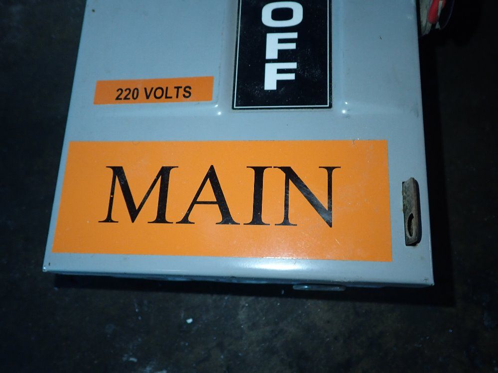 General Electric Non Fusible Disconnect