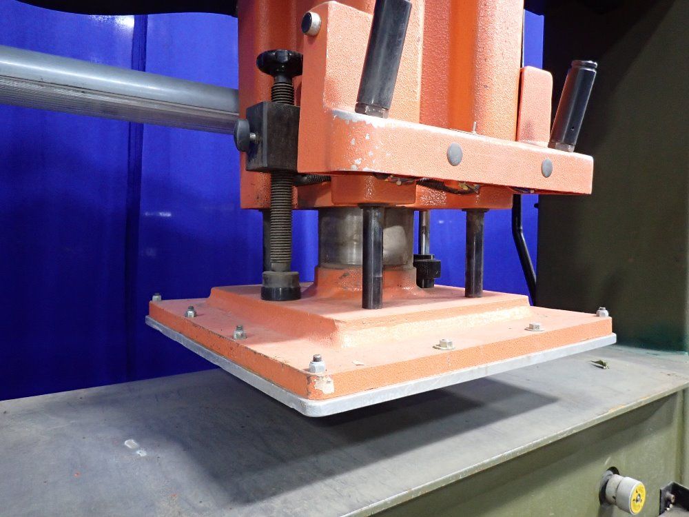 Atom Traveling Head Press - Hsp 588/3