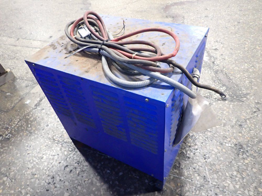 Chloride 880 Ah Battery Charger - 18p0880m3d