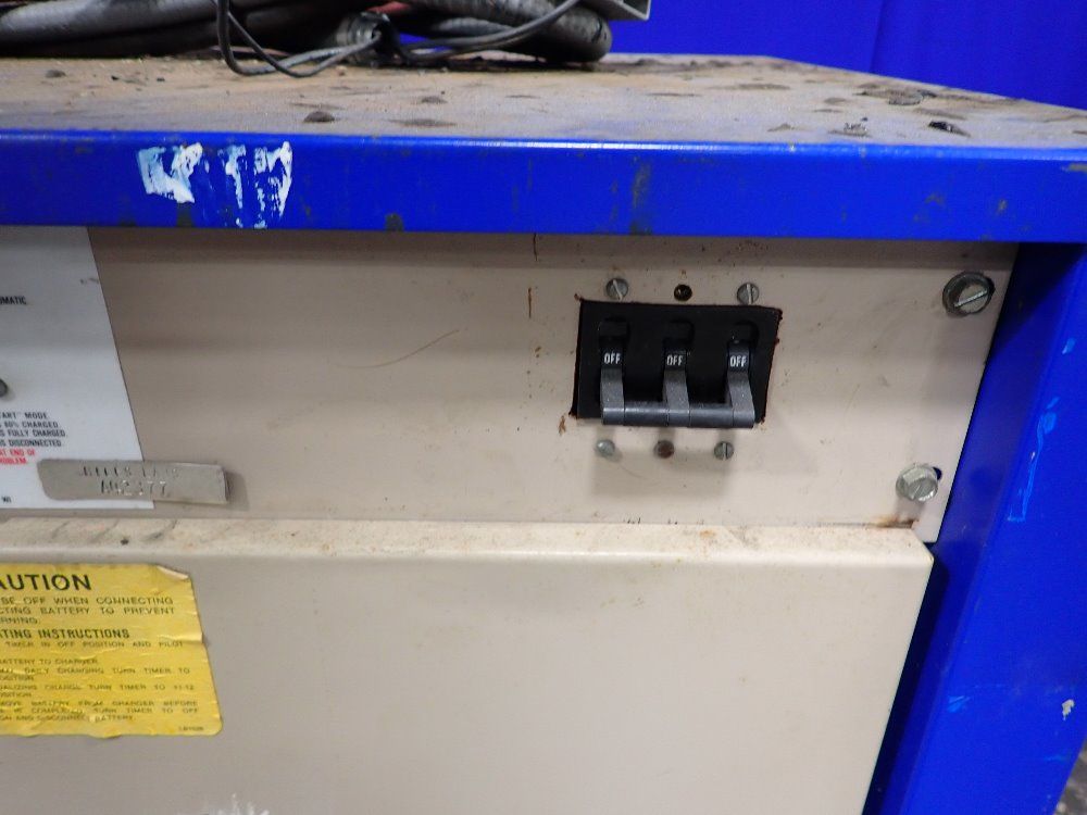 Chloride 880 Ah Battery Charger - 18p0880m3d