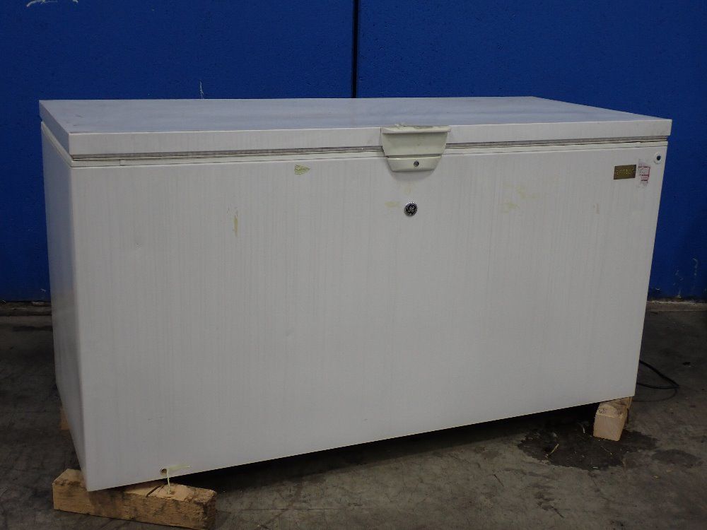 General Electric 60"lx22"wx29"h (interior) Household Freezer - Fcm22dhww