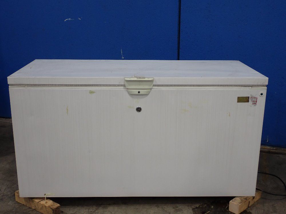 General Electric 60"lx22"wx29"h (interior) Household Freezer - Fcm22dhww
