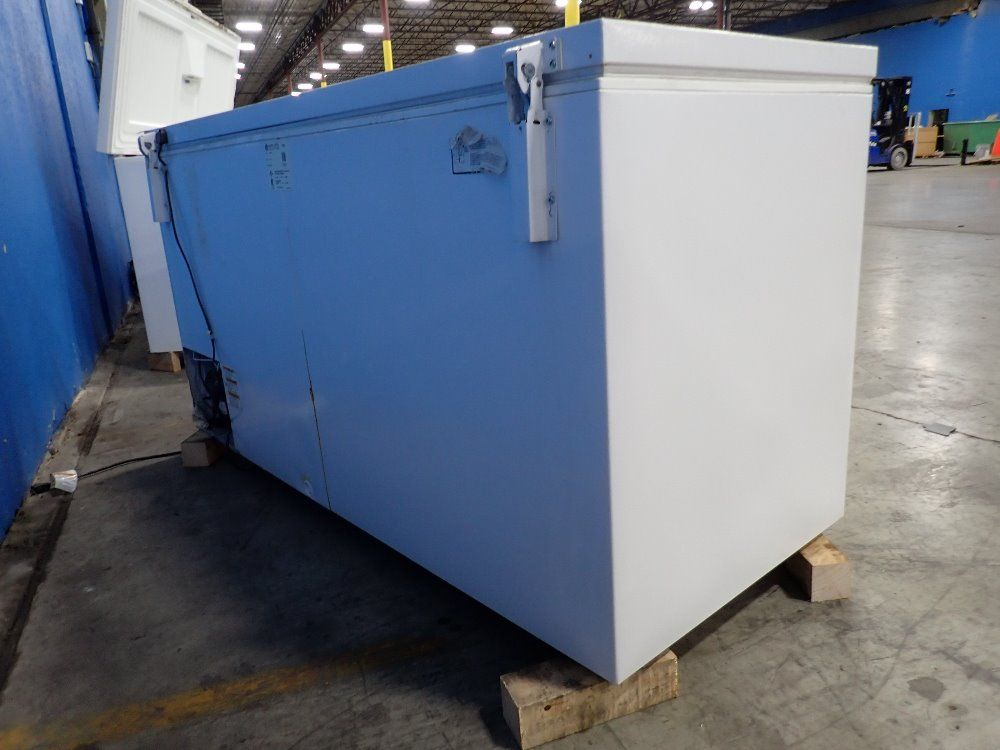 General Electric 60"lx22"wx29"h (interior) Household Freezer - Fcm22dhww