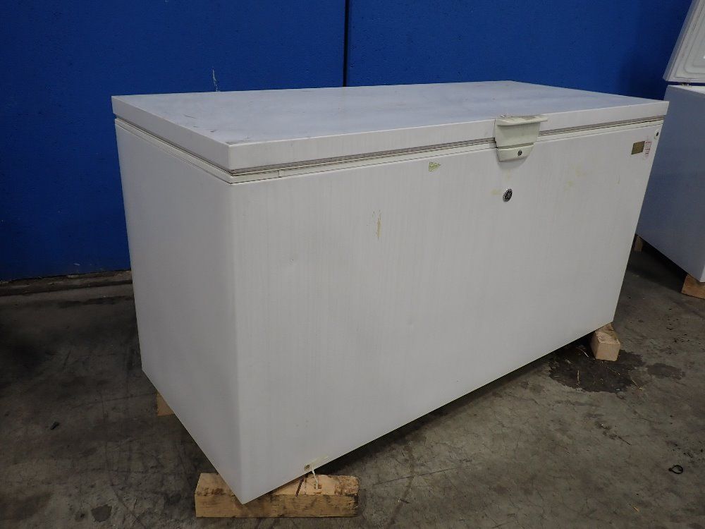 General Electric 60"lx22"wx29"h (interior) Household Freezer - Fcm22dhww