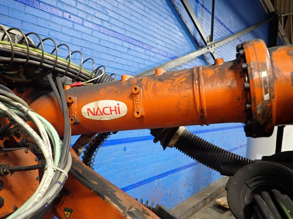 Nachi Robot