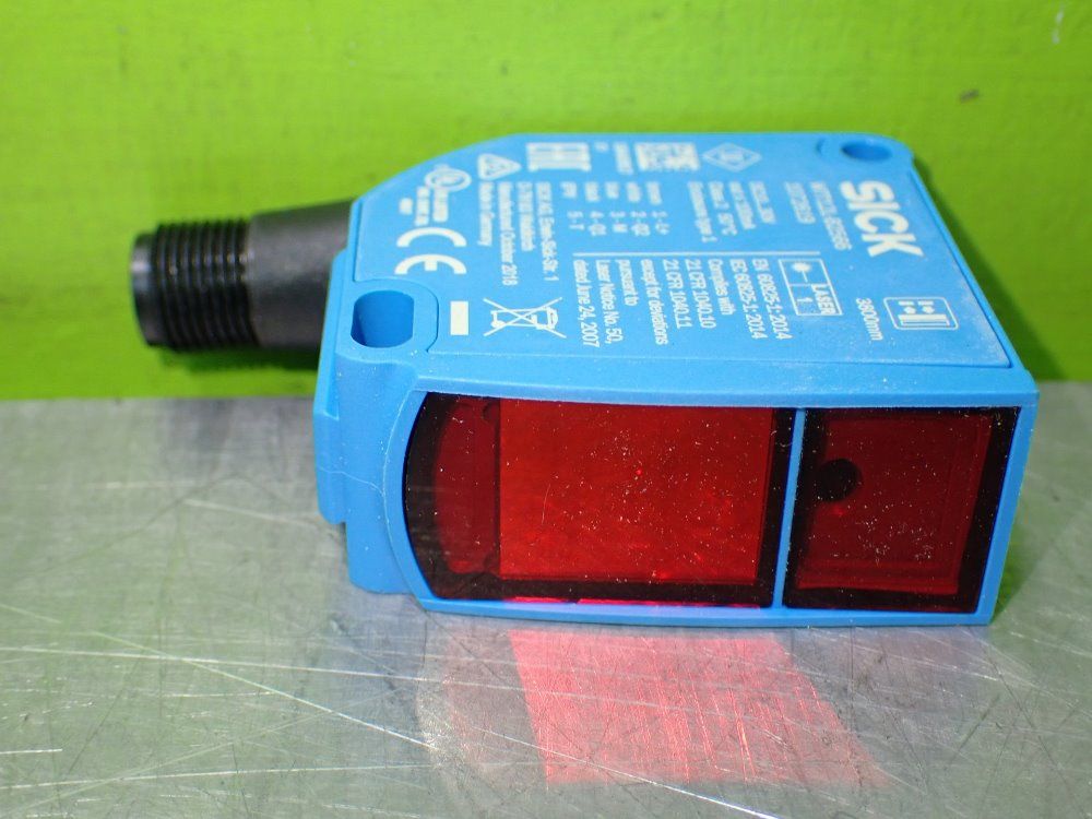 Sick Wtt12l-b2566 Photoelectric Proximity Sensor. - Wtt12l-b2566