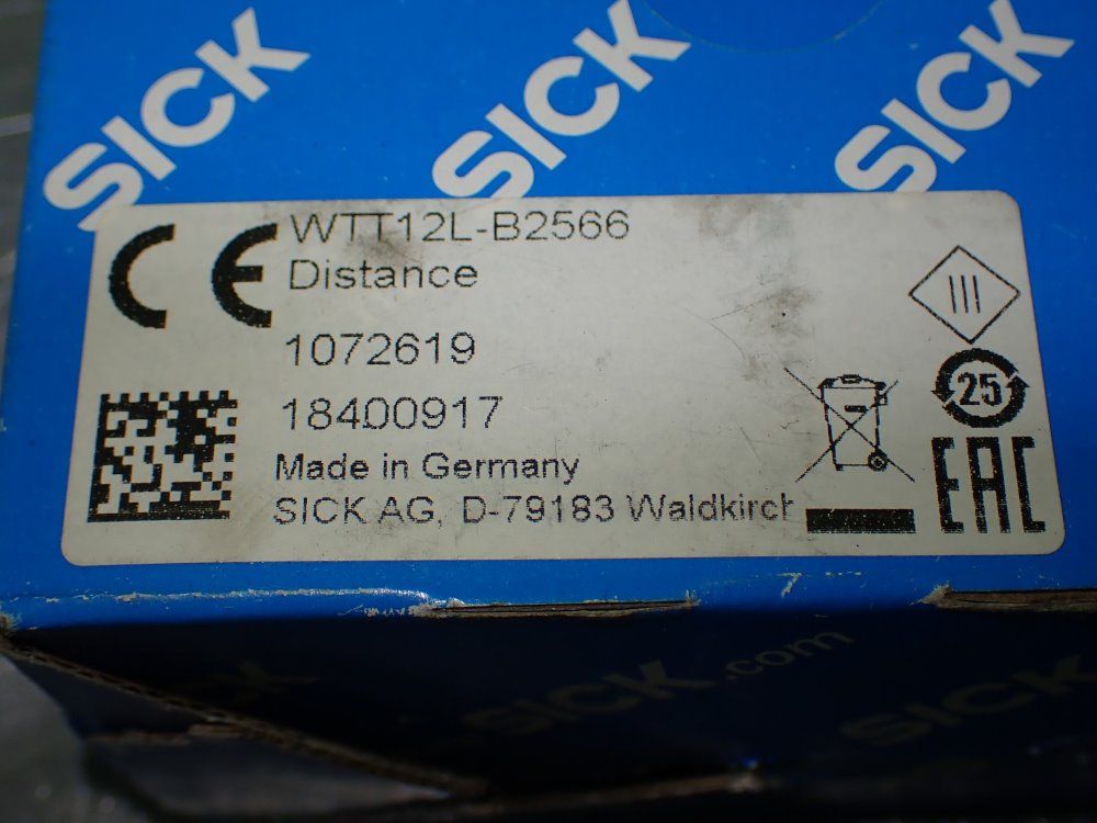 Sick Wtt12l-b2566 Photoelectric Proximity Sensor. - Wtt12l-b2566