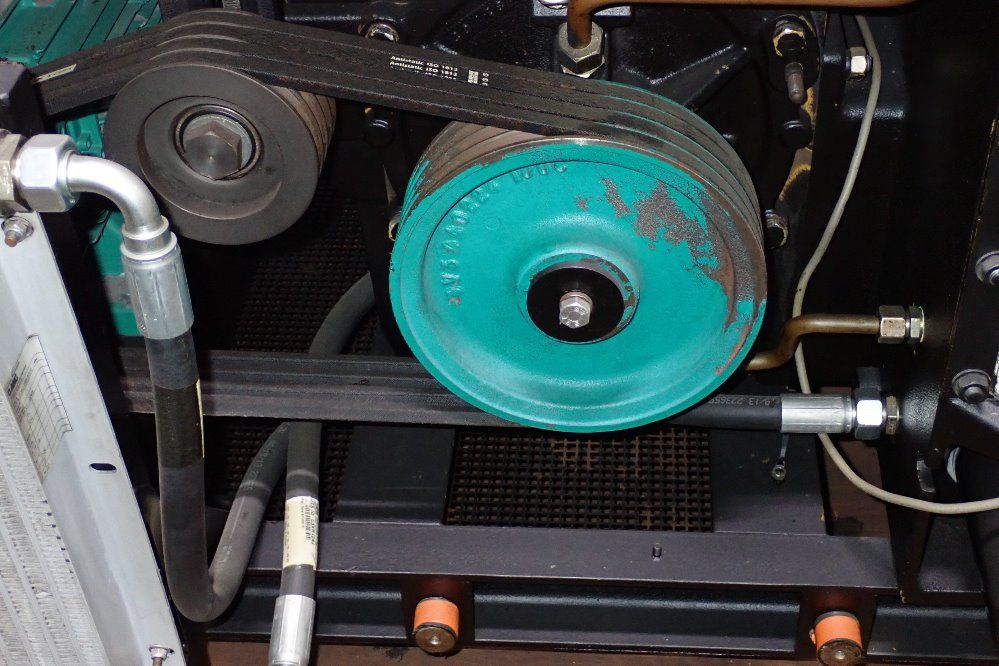 Leybold 25 Hp Vacuum Pump - Sv630f