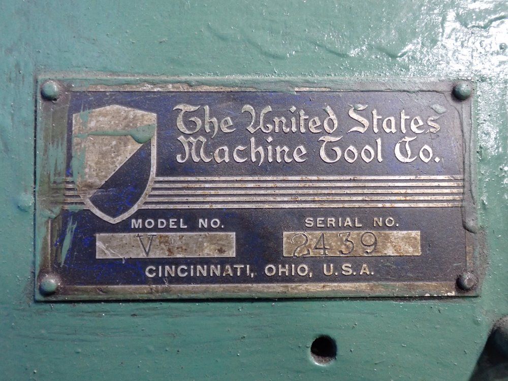 Cincinnati 10" X 42" Vertical Mill - V