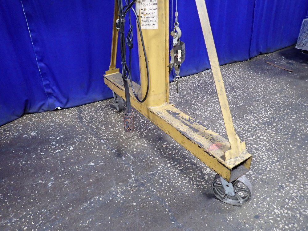 Contrx 2 Tons Gantry Crane - Gct2-8