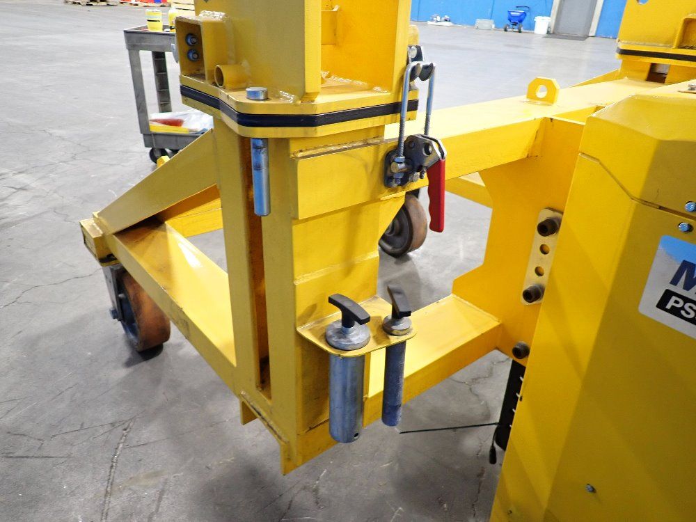 Master Mover 66,100# Electric Tugger - Ps3000-1mm-201008-000027