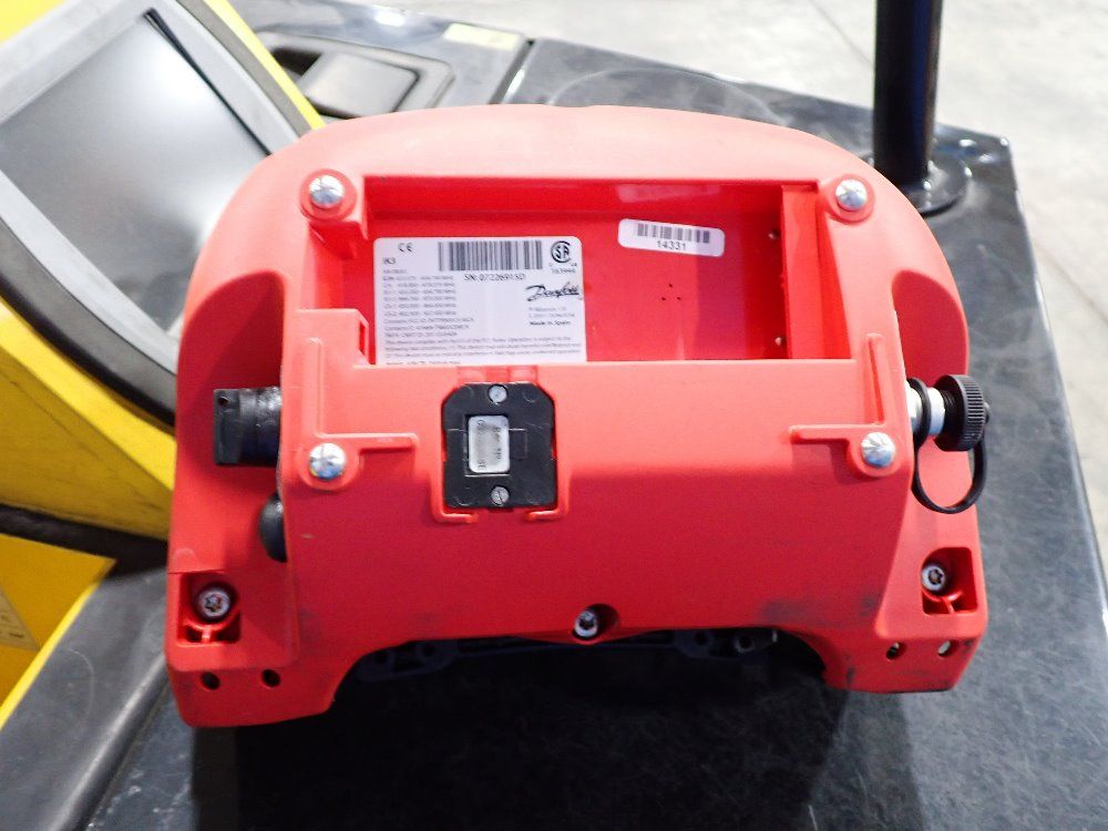 Master Mover 66,100# Electric Tugger - Ps3000-1mm-201008-000027