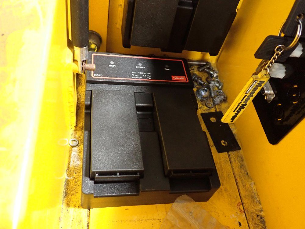 Master Mover 66,100# Electric Tugger - Ps3000-1mm-201008-000027