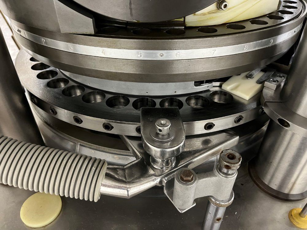 Manesty 39 Station Tablet Press - M2-i