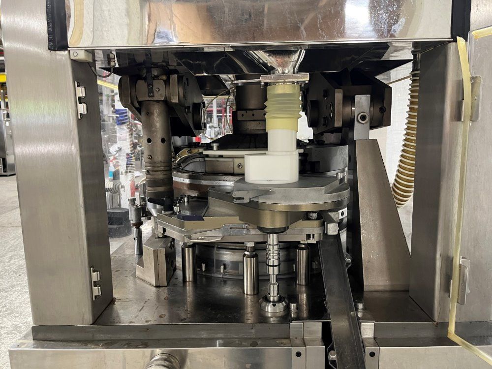Manesty Tablet Press