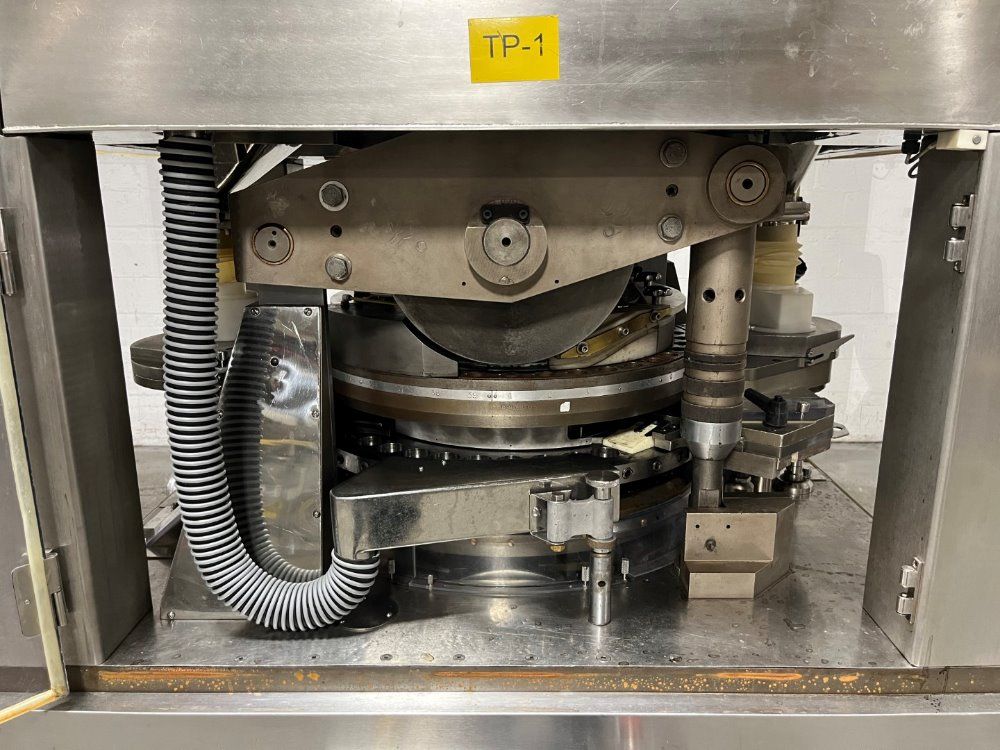 Manesty Tablet Press