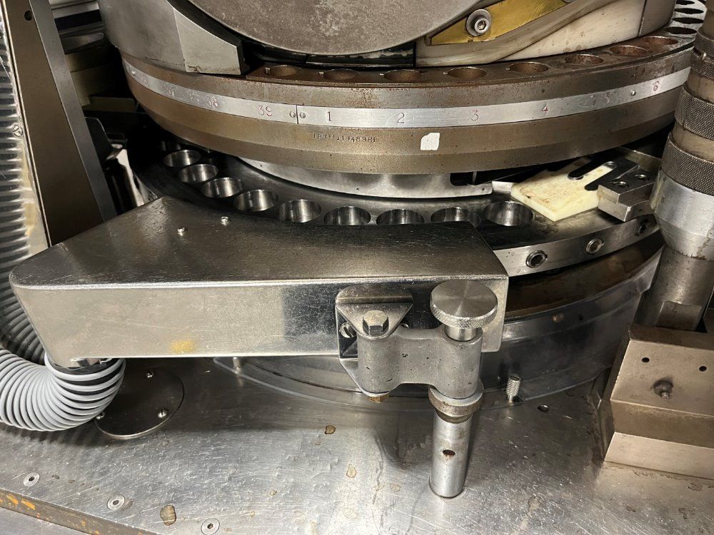 Manesty Tablet Press