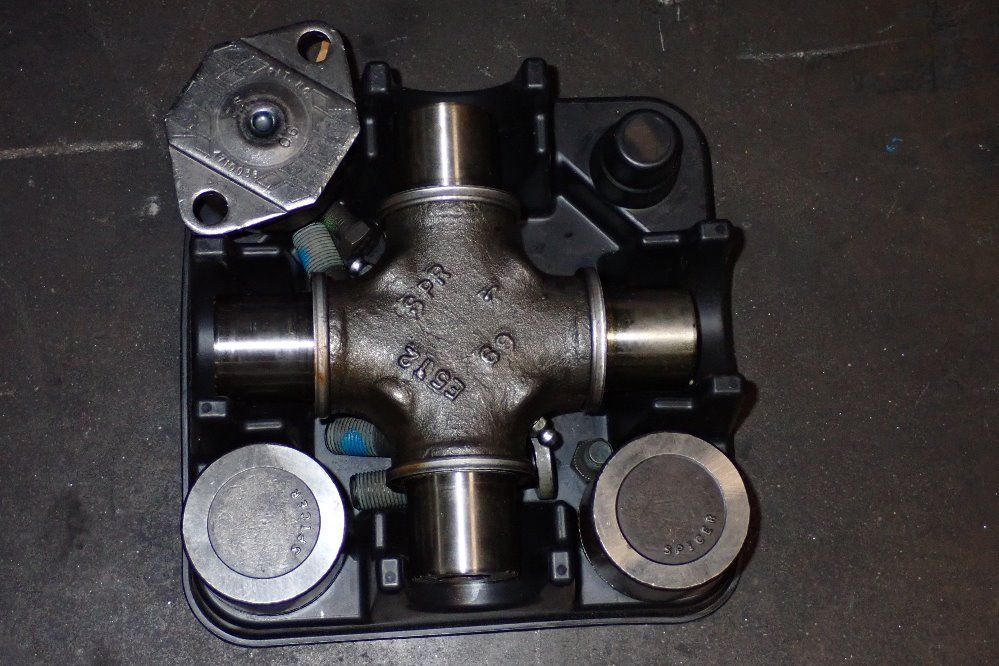 Spicer Train Component Kit - 5-675x