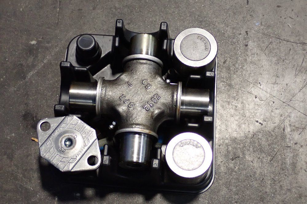 Spicer Train Component Kit - 5-675x