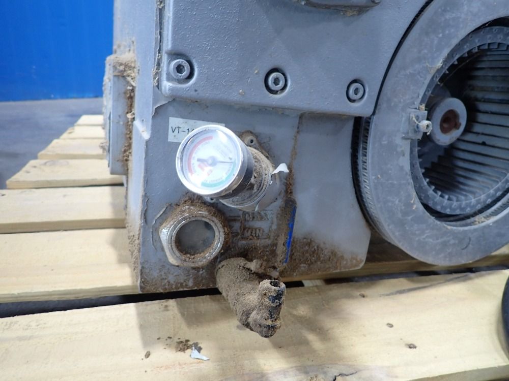 Busch Vaccuum Pump - Ra0305 D 503 Zzzz