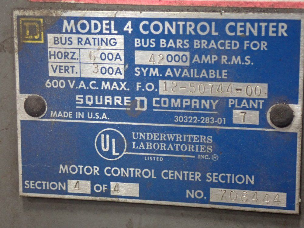 Square D. Horz 600a/vert 300a Electrical Control Center - Model 4