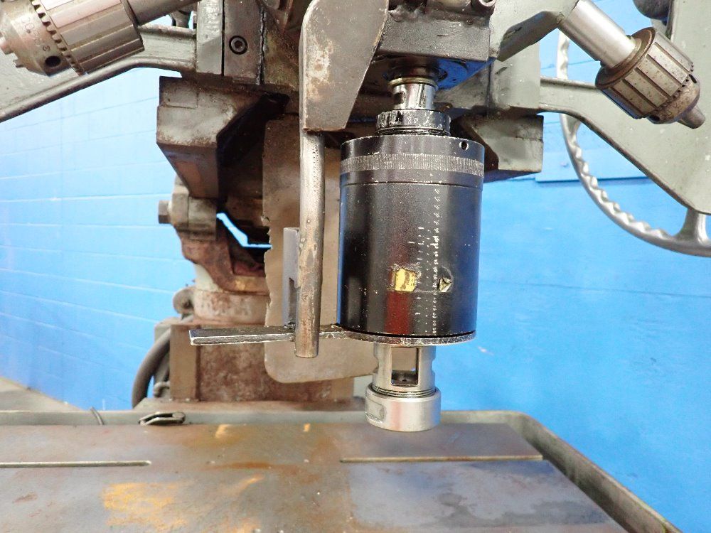 Burgmaster 40" X 24" Turret Drill - 2br