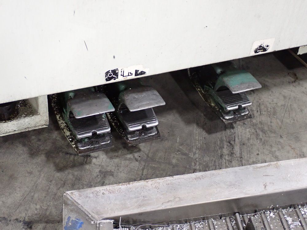 Daewoo 40 Kva Cnc Lathe W/chip Conveyor - Puma 10hc