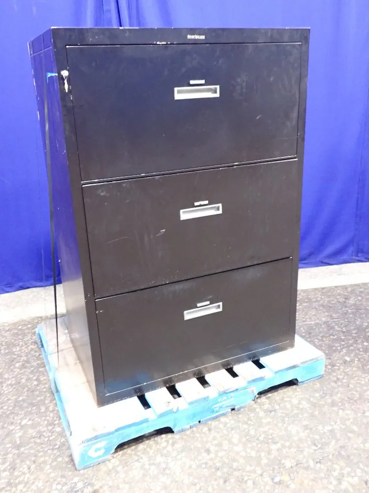 Shaw-walker 3 Drawers/16" X 30" X 12" Id Fire Proof Cabinet