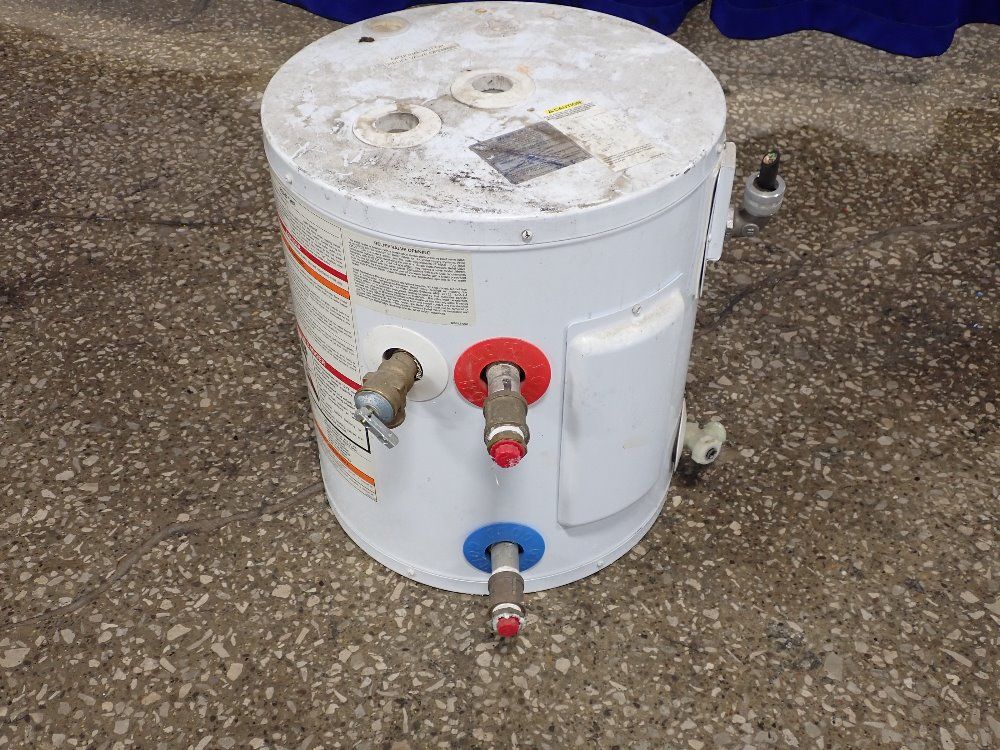 Reliance 10 Gallons Hot Water Tank - 61050 Msk 200