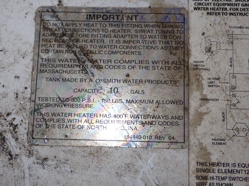 Reliance 10 Gallons Hot Water Tank - 61050 Msk 200