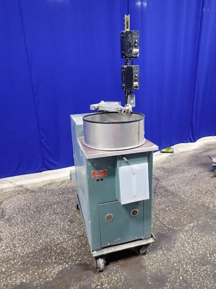 R. Howard Strasbaugh Inc 17 1/2" X 17 1/2" X 7 1/2" Id Polisher - R6y-dc-1