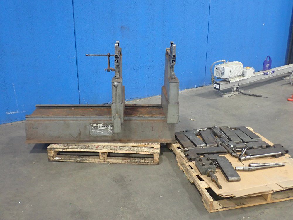 Stewart-warner Corp. 1000 Lbs. Electrical Industrial Balancer - 704pt