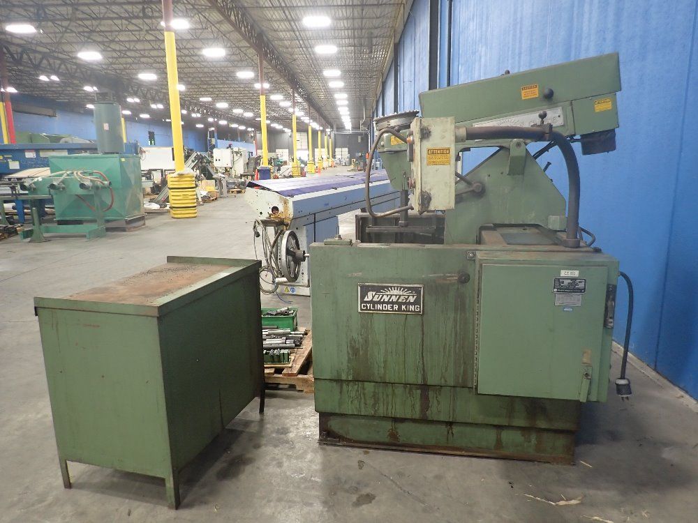 Sunnen Products Co Automatic Vertical Honing Machine