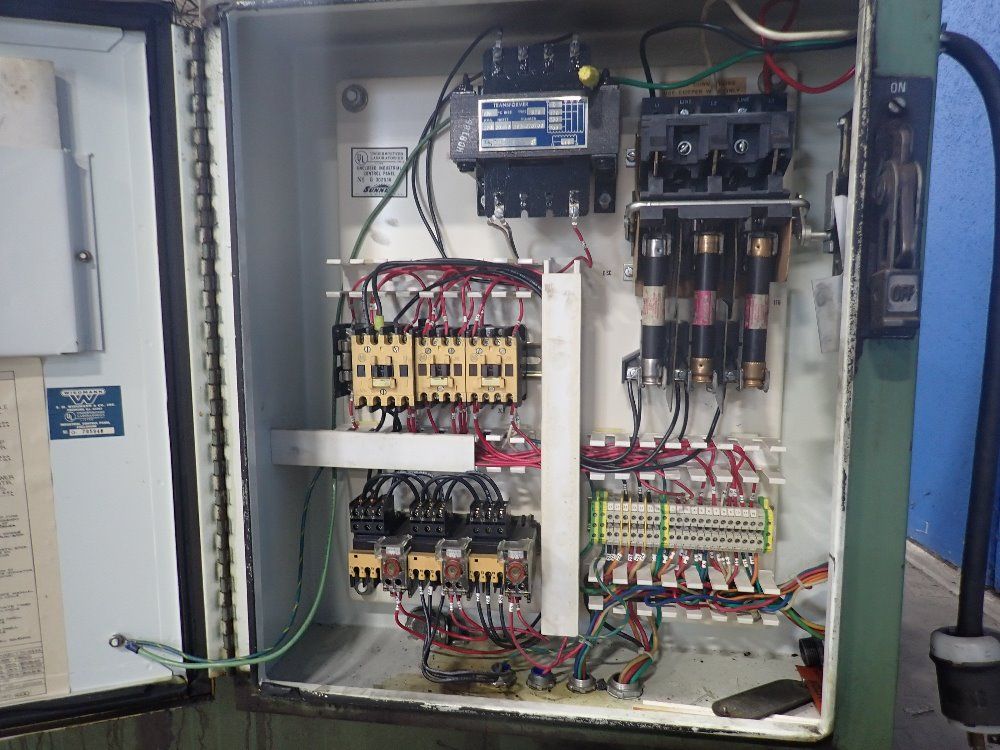 Sunnen Products Co Automatic Vertical Honing Machine